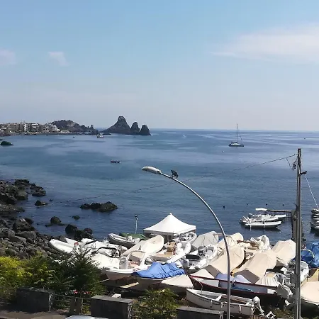 La Terrazza Dei Normanni Ачи Костелло